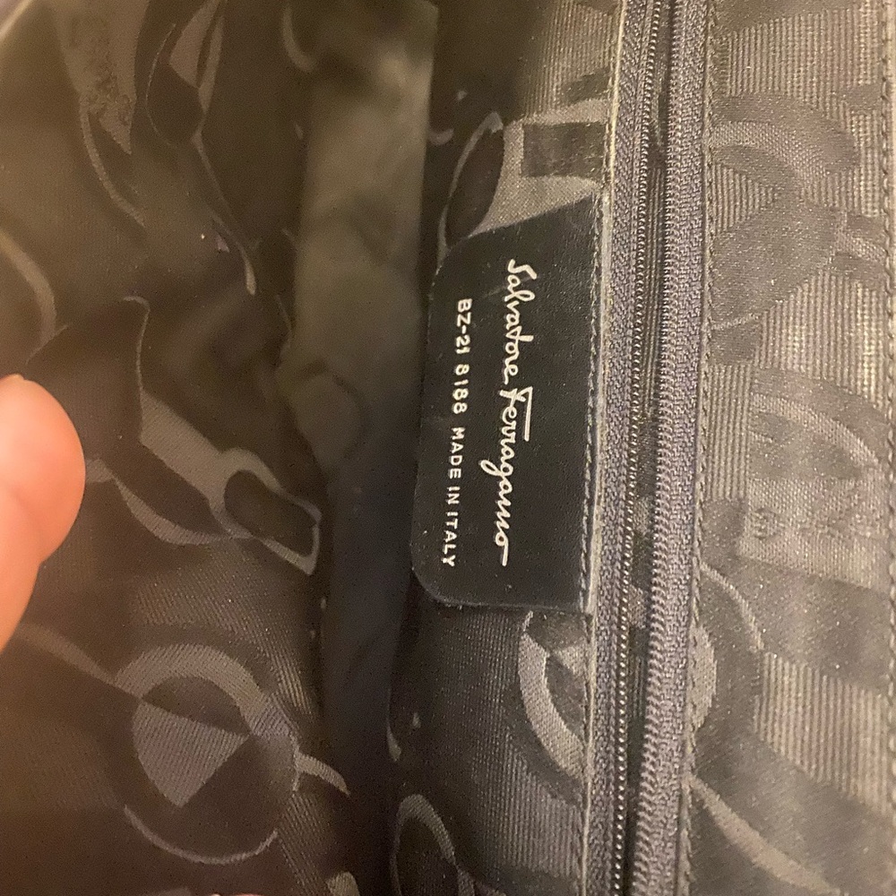 Ferragamo shoulder bag - Picture 8 of 12